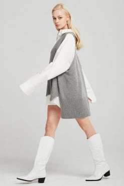 STORETS Influencer Lyla Oversized Knit Vest