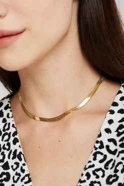 STORETS Snake Chain Choker