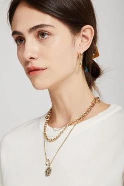 STORETS ACCESSORIES Multi Chain Layered Necklace W/Pendant