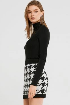 STORETS CLOTHING Dorothy Cut-out High Neck Top