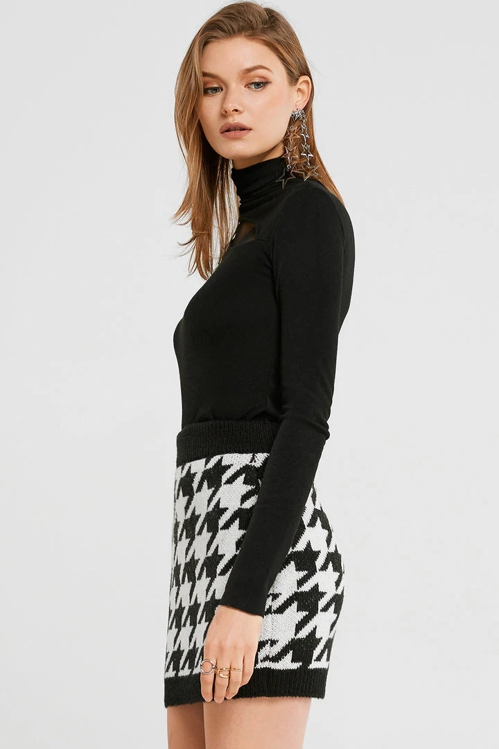 STORETS CLOTHING Dorothy Cut-out High Neck Top