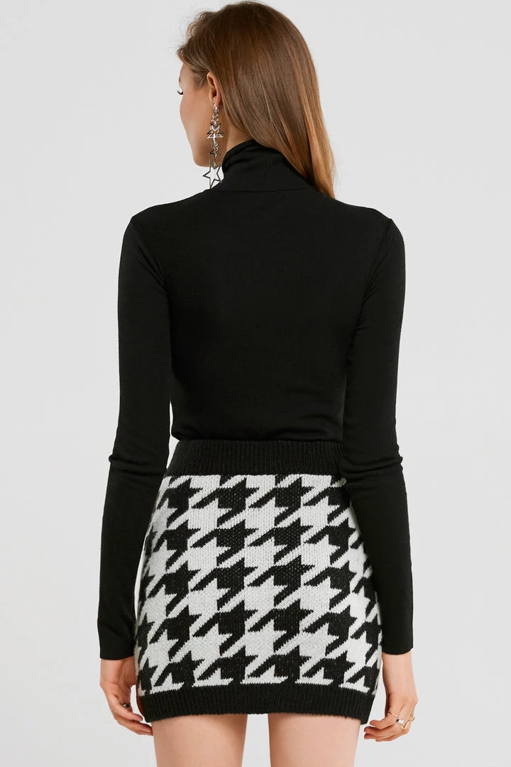 STORETS CLOTHING Dorothy Cut-out High Neck Top