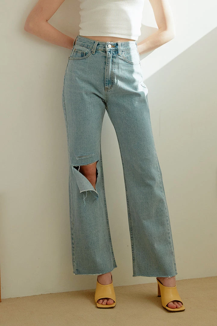 STORETS CLOTHING Haily Slash Ripped Jeans