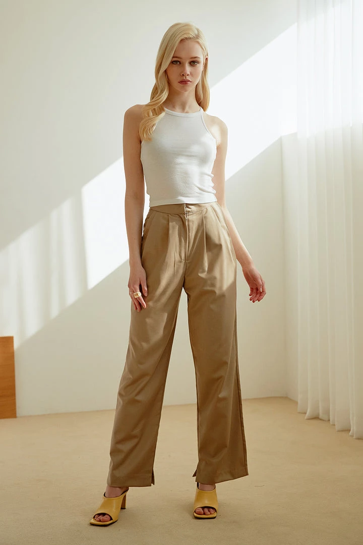 STORETS Bridget Cropped Halter Top