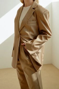 STORETS Camila Oversized Boyfriend Blazer W/Belt CLOTHING