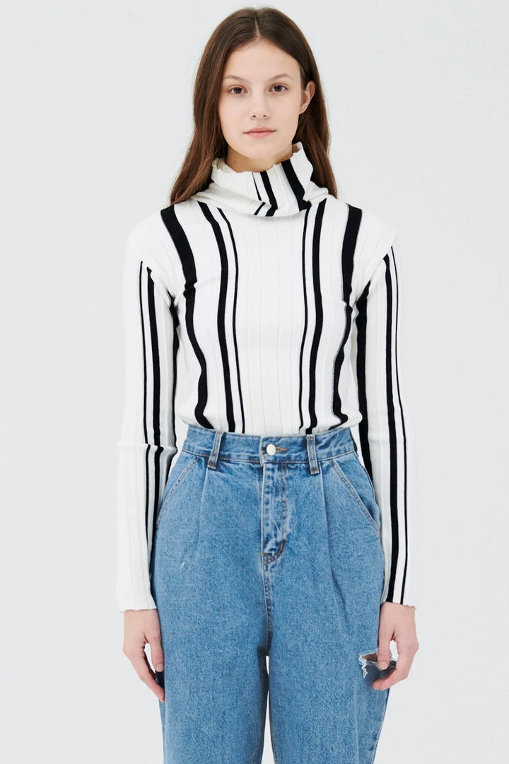 STORETS CLOTHING Mei Striped Knitted Top