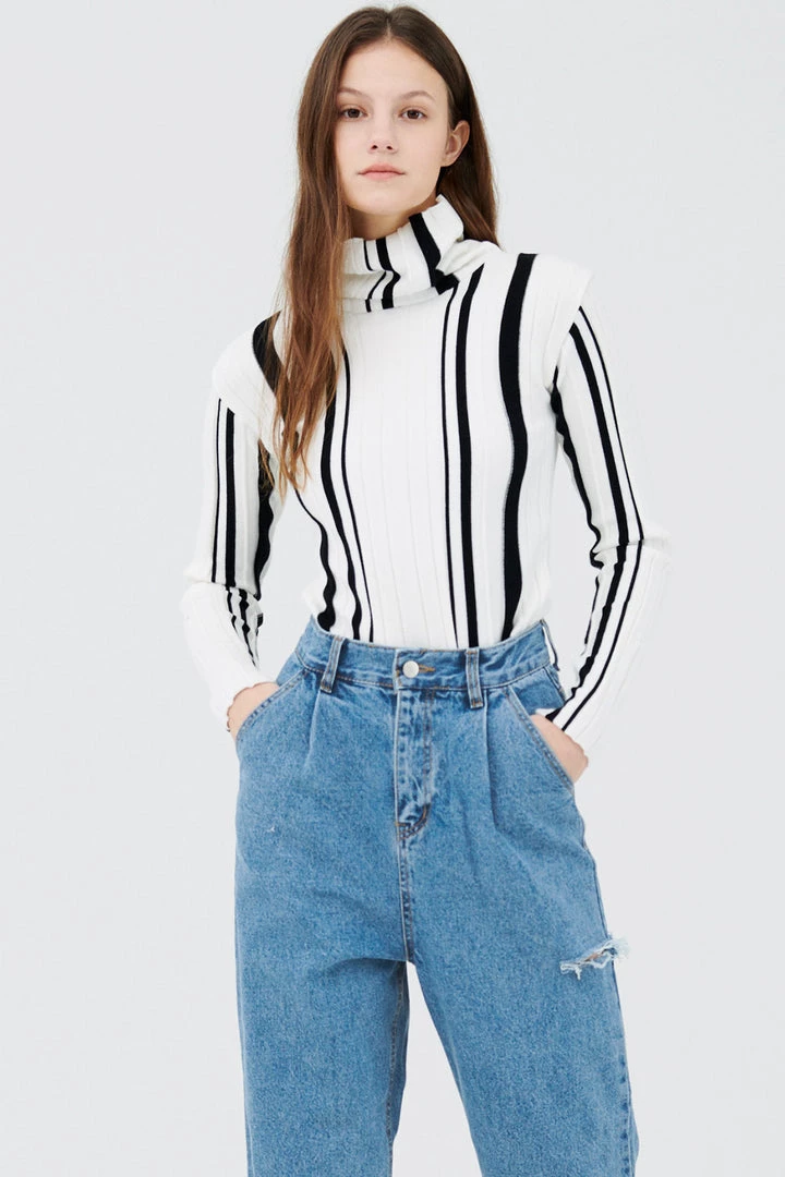 STORETS CLOTHING Mei Striped Knitted Top