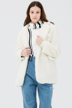 STORETS CLOTHING Camila Fuzzy Blazer