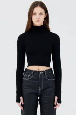 STORETS Olive Thumb Hole Top