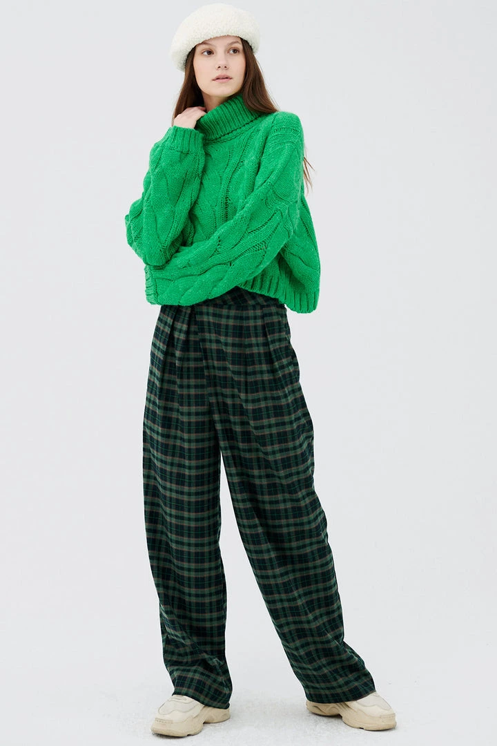 STORETS CLOTHING Palo Turtle Neck Cropped Sweater