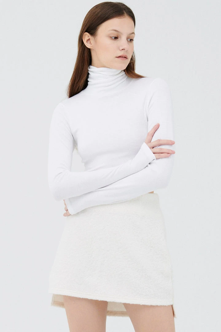 STORETS Olive Thumb Hole Top CLOTHING