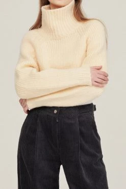STORETS Whitney Two-way Cropped Sweater CLOTHING