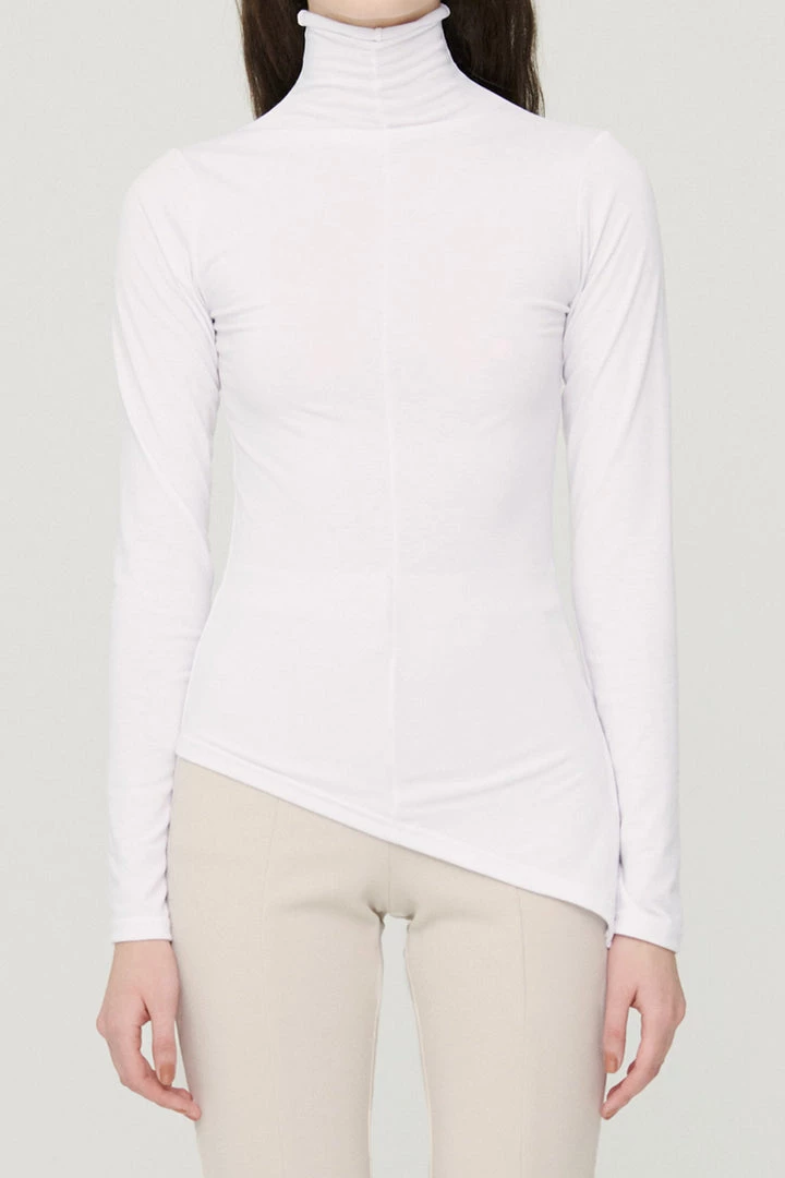 STORETS CLOTHING Cyndy Asymmetric Top