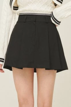 STORETS Sienna Kick Pleats Skirt WHAT'S NEW