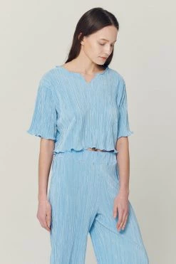 STORETS CLOTHING Lyra Lettuce Hem Plisse Top