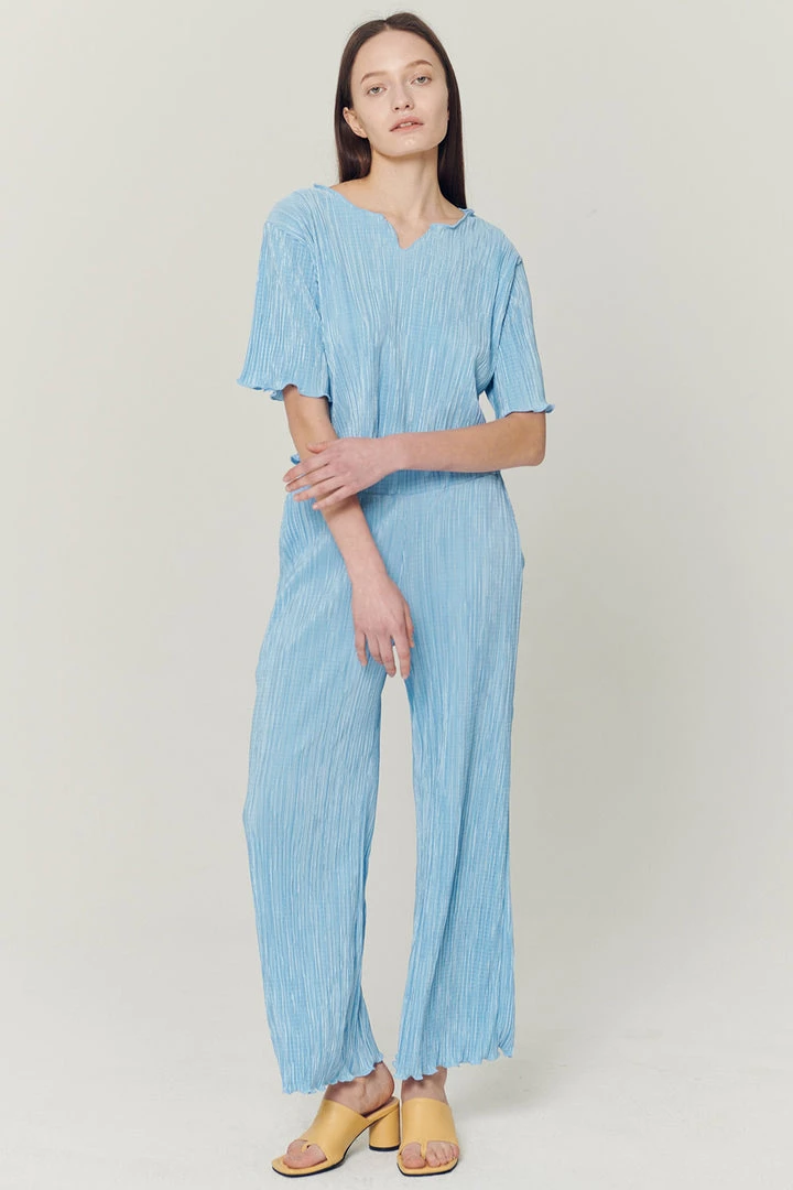 STORETS CLOTHING Lyra Lettuce Hem Plisse Top