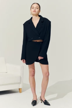 STORETS Influencer Re:born Eva Two Button Crop Blazer