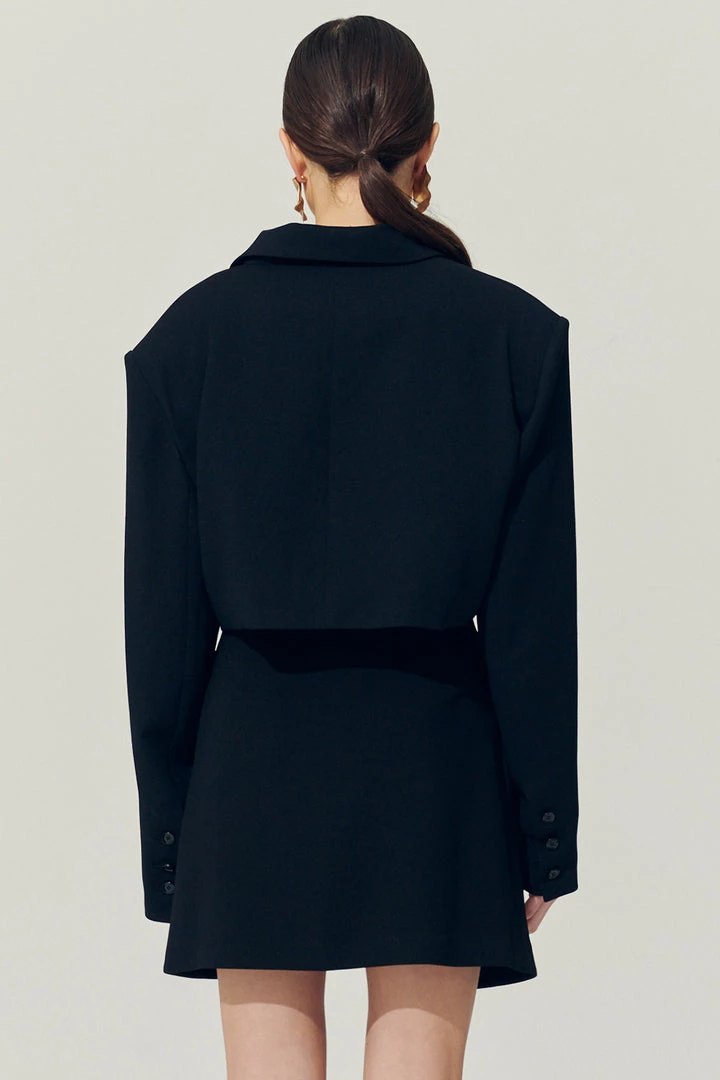 STORETS Sustainable OUTERWEARS Re:born Eva Two Button Crop Blazer