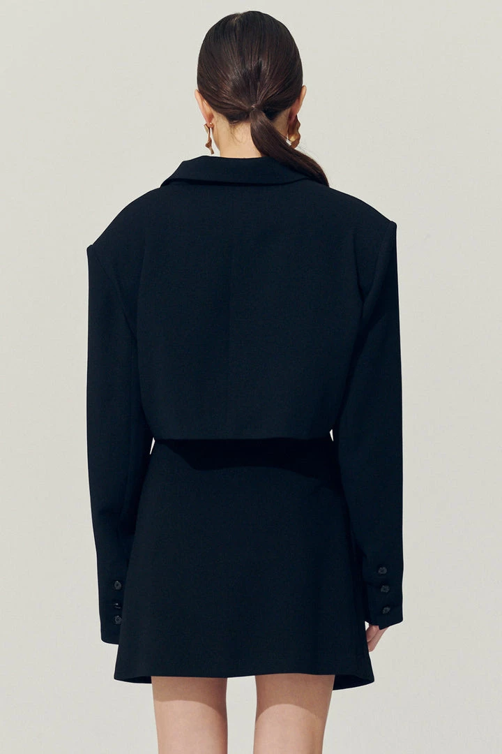 STORETS Influencer Re:born Eva Two Button Crop Blazer