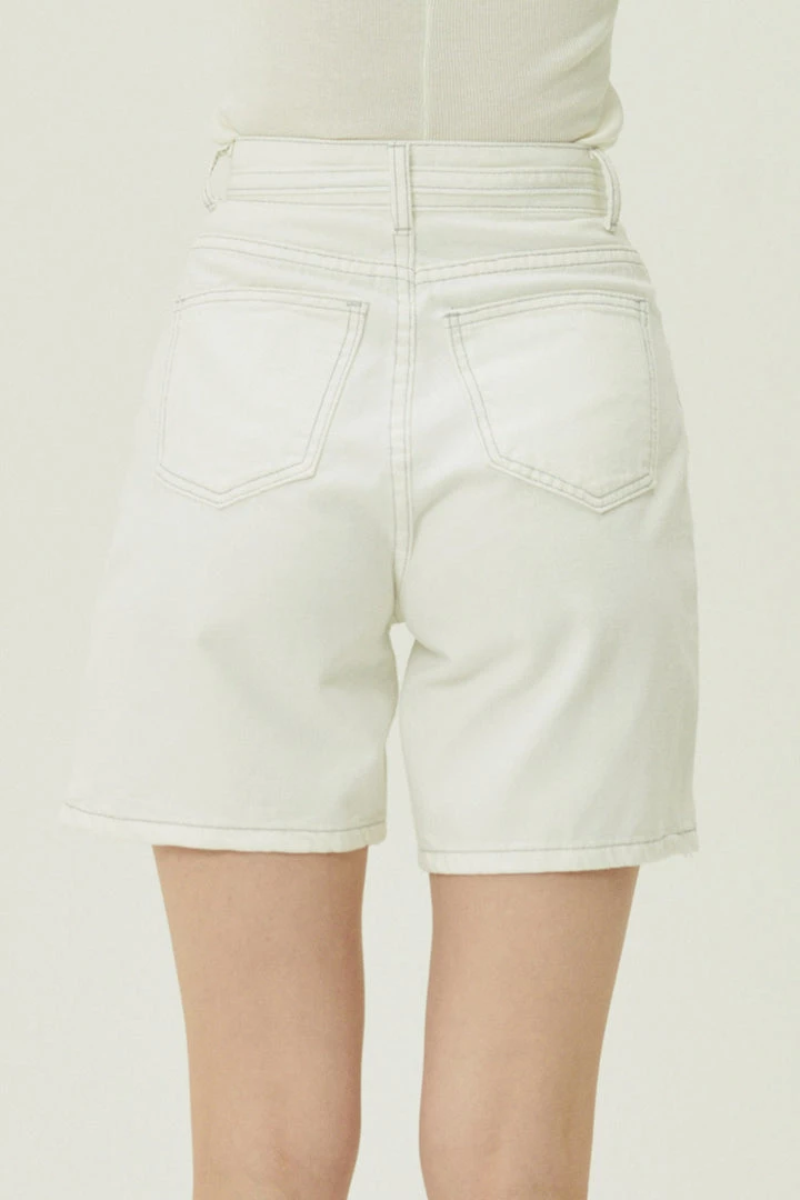 STORETS Lindy Belted Bermuda Shorts WHAT'S NEW