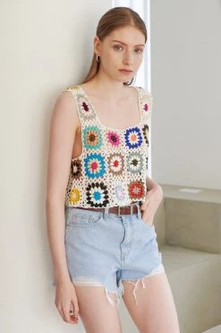 STORETS Rexana Floral Crochet Top