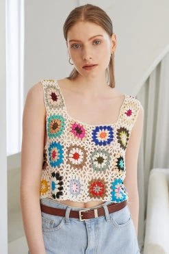 STORETS Rexana Floral Crochet Top