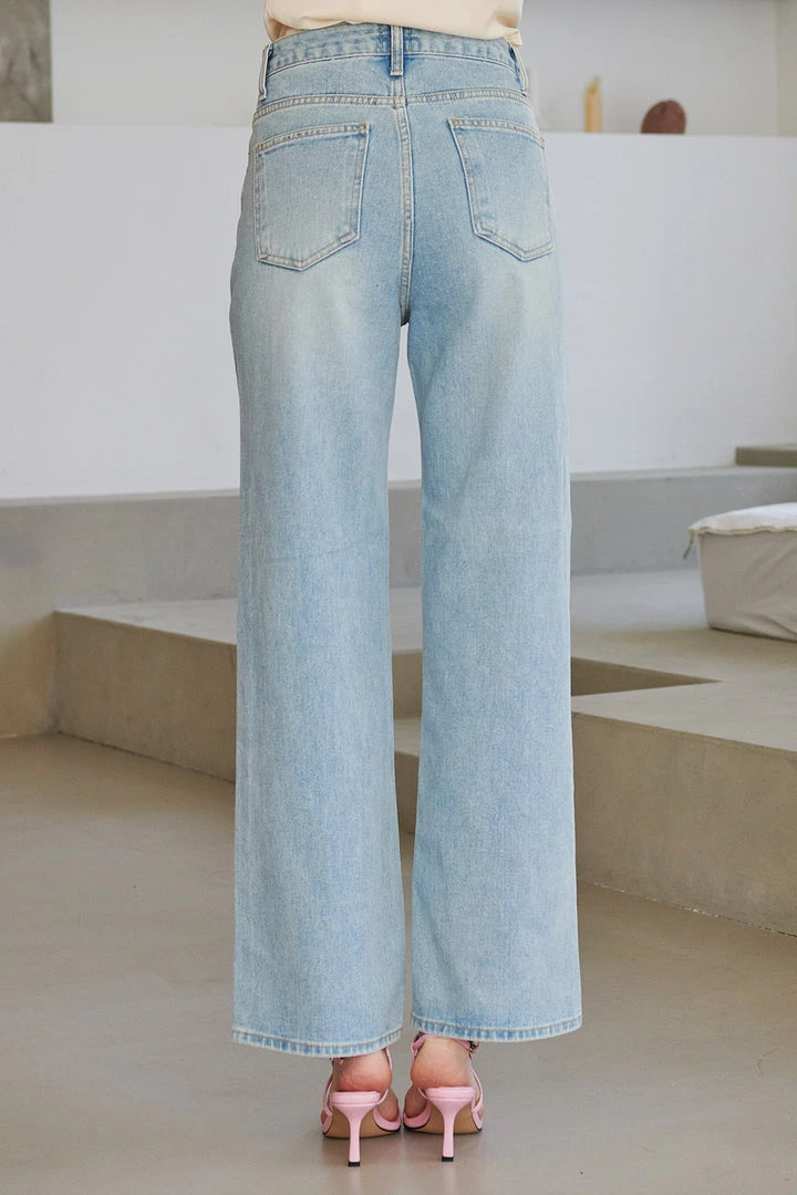 STORETS Dalia Triple Cutout Jeans