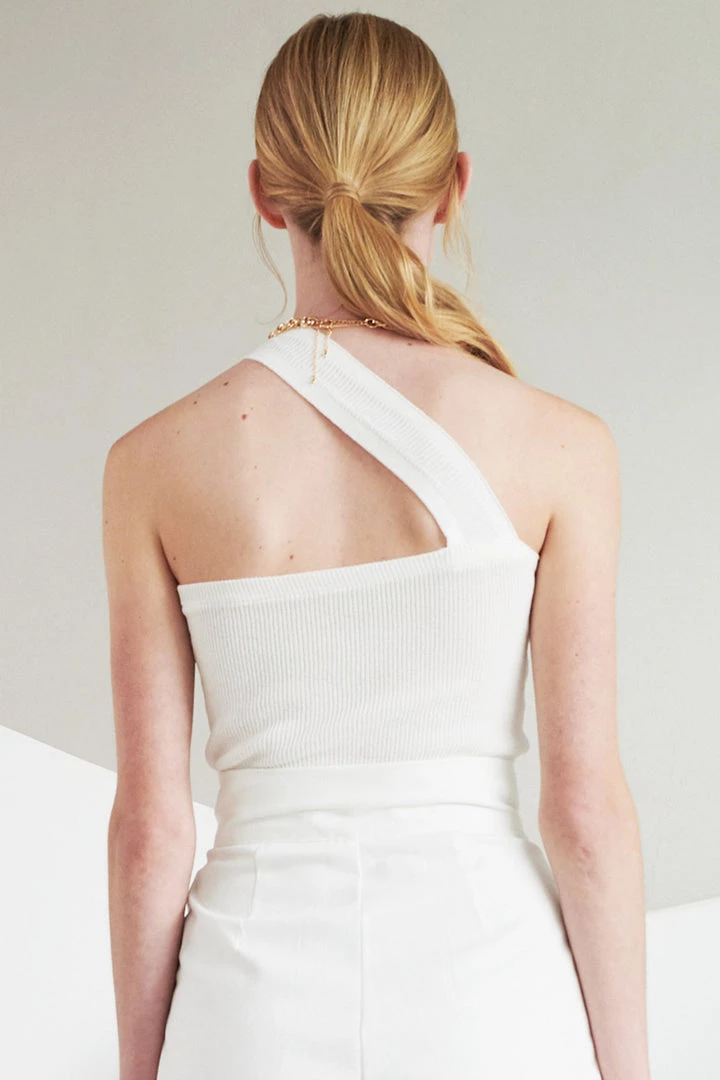 STORETS WHAT'S NEW Eliza Diagonal Strap Top