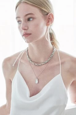 STORETS Avery Bold Layered Necklace