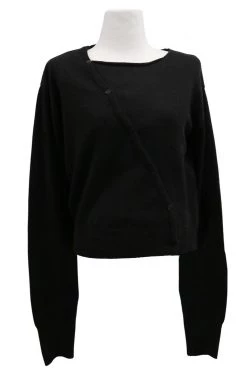 STORETS CLOTHING Briar Diagonal Button Up Cardigan