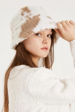 STORETS Sara Dalmatian Fluffy Bucket Hat