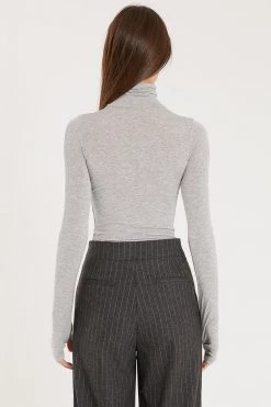 STORETS CLOTHING Ulyana Thumb Hole Slim Top