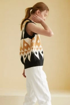 STORETS Arden Oversize Sweater Vest