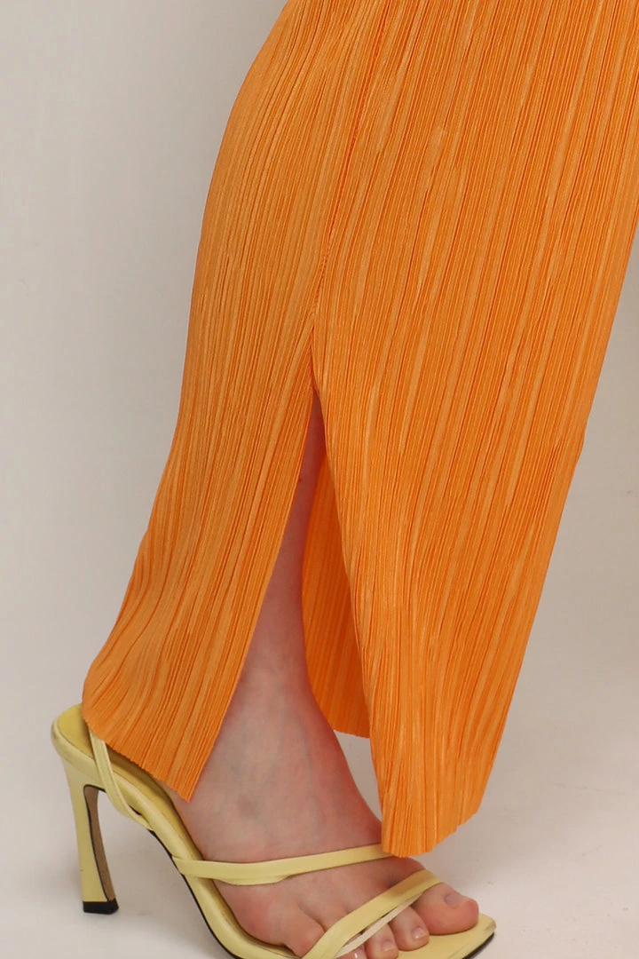 STORETS Influencer Peyton Crinkled Pleated Pants