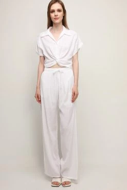 STORETS CLOTHING Serenity Twist Crop Shirt