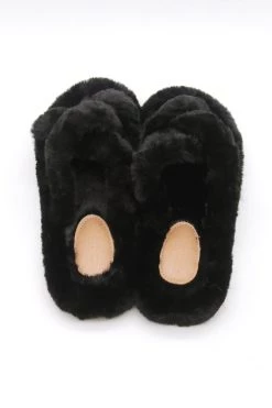 STORETS ACCESSORIES Tinley Cross Faux Fur Flip Flops
