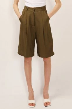 STORETS CLOTHING Veronica Pintuck Bermuda Shorts