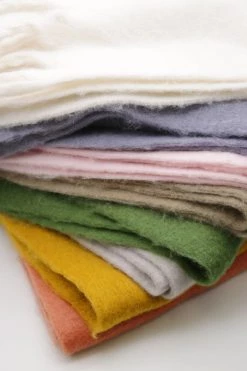 STORETS Influencer Miracle Fuzzy Scarf ACCESSORIES