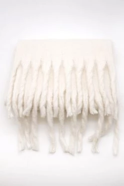 STORETS Influencer Miracle Fuzzy Scarf ACCESSORIES