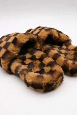 STORETS ACCESSORIES Yva Checkerboard Faux Fur Open Slipper