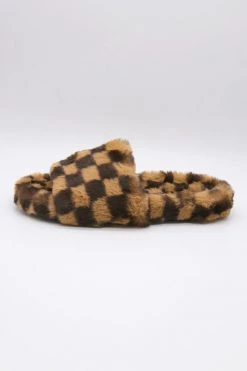 STORETS ACCESSORIES Yva Checkerboard Faux Fur Open Slipper