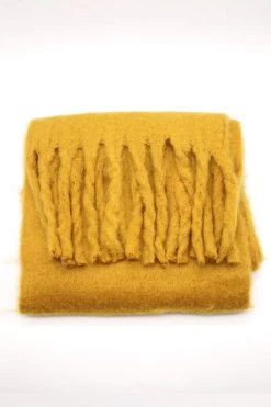 STORETS Influencer ACCESSORIES Miracle Fuzzy Scarf