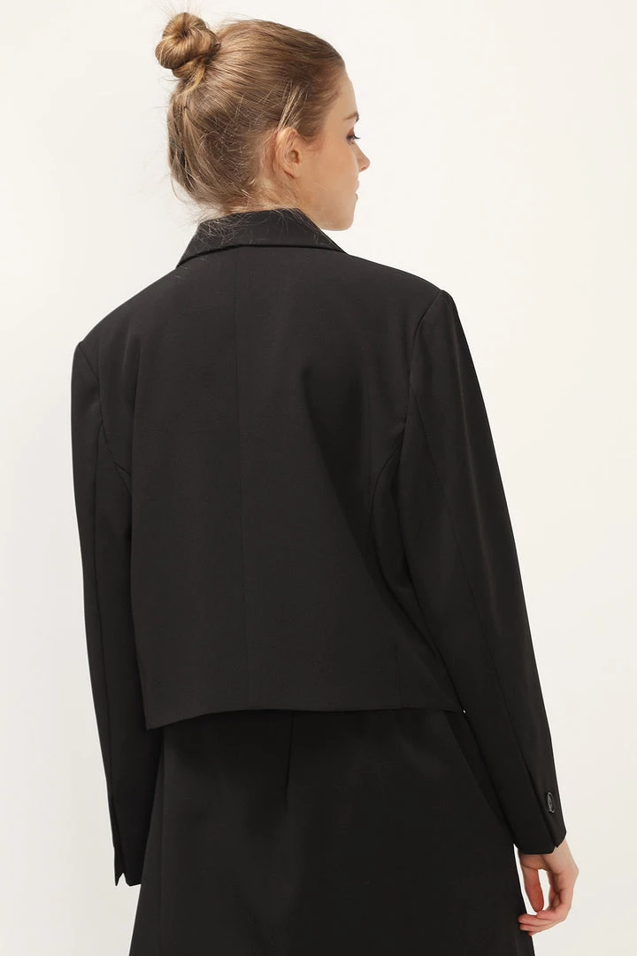 STORETS SALE Dani Crop Jacket