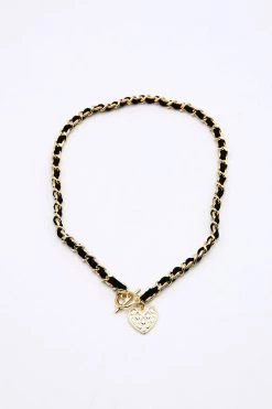 STORETS ACCESSORIES Black Chain Heart Necklace