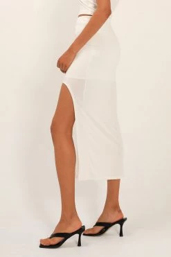 STORETS Paula Asymmetric Hem Skirt