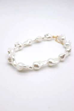 STORETS Zelie Baroque Pearl Necklace