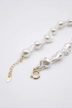 STORETS Zelie Baroque Pearl Necklace