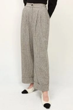 STORETS CLOTHING Nylah Houndstooth Pintuck Cuffed Pants