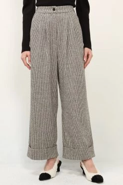 STORETS CLOTHING Nylah Houndstooth Pintuck Cuffed Pants