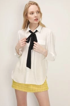 STORETS Zoey Contrast Tie Blouse CLOTHING